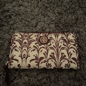 Tory Burch Wallet